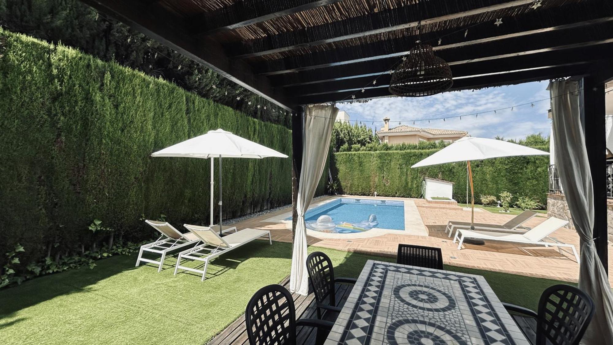 Holiday home Extraordinaria Con Piscina Y Chimenea Granada